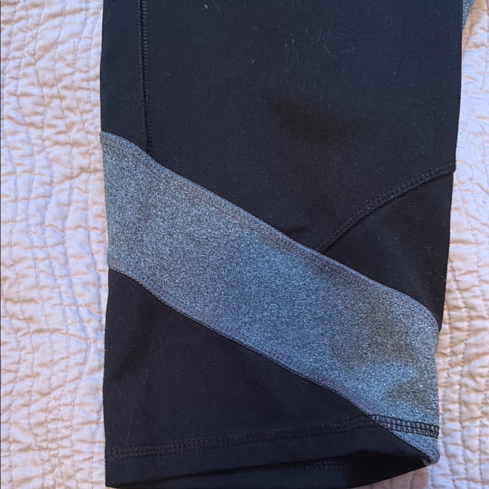 C9 by Champion Black and Gray Capri Pants Athletic Stretch - Picture 2 of 4